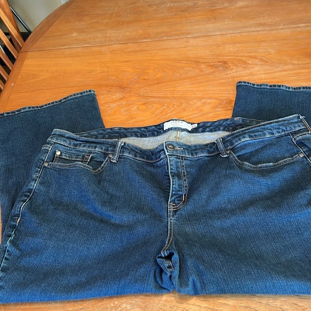 Torrid Jeans - Picture 3 of 9